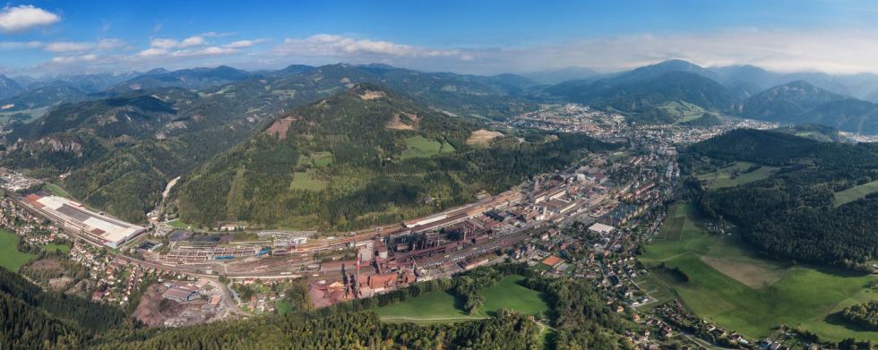 Das Stahlwerk von Donawitz in Leoben liegt an der Wiege der Stahlindustrie und hat weltweiten Ruf.