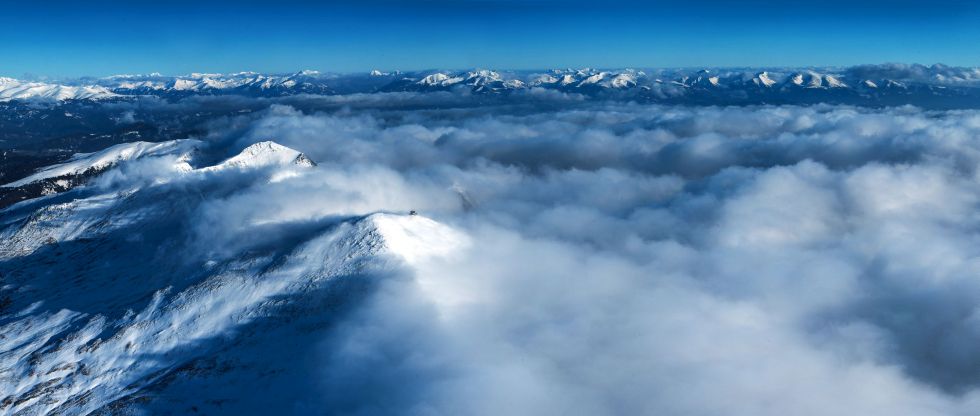 Die Seetaler Alpen mit dem Zirbitzkogel Schutzhaus im Frühling 2017 mit Blick nach Norden.